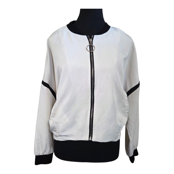unbranded Jackets & Blazers - Unbranded Women's Black and White Bomber Jacket With Embroidery Size Med